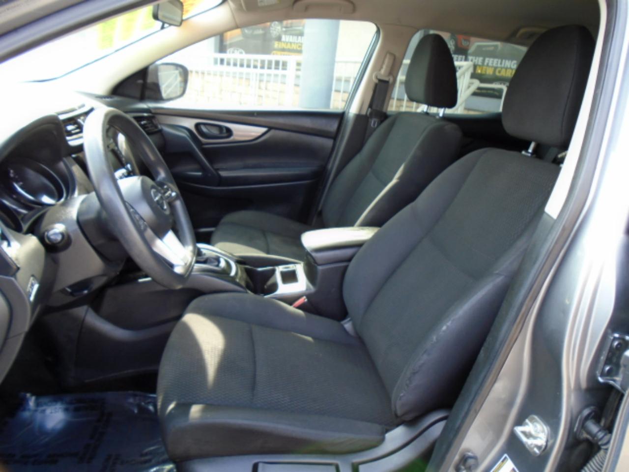 Nissan Rogue Sport S 2021