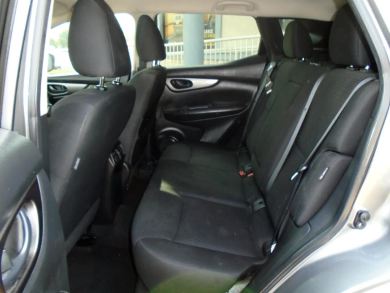 Nissan Rogue Sport S 2021