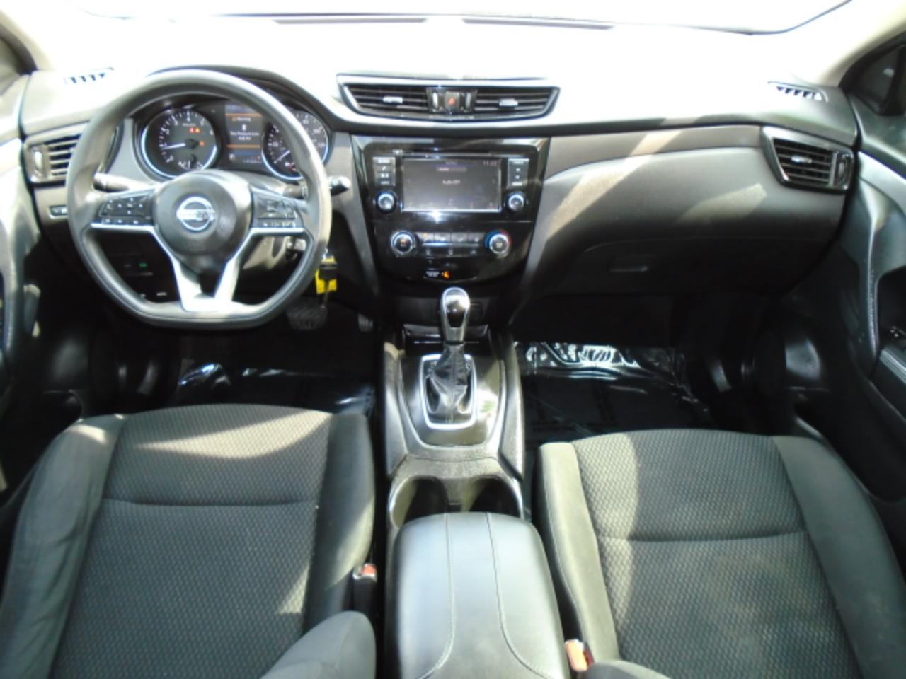 Nissan Rogue Sport S 2021