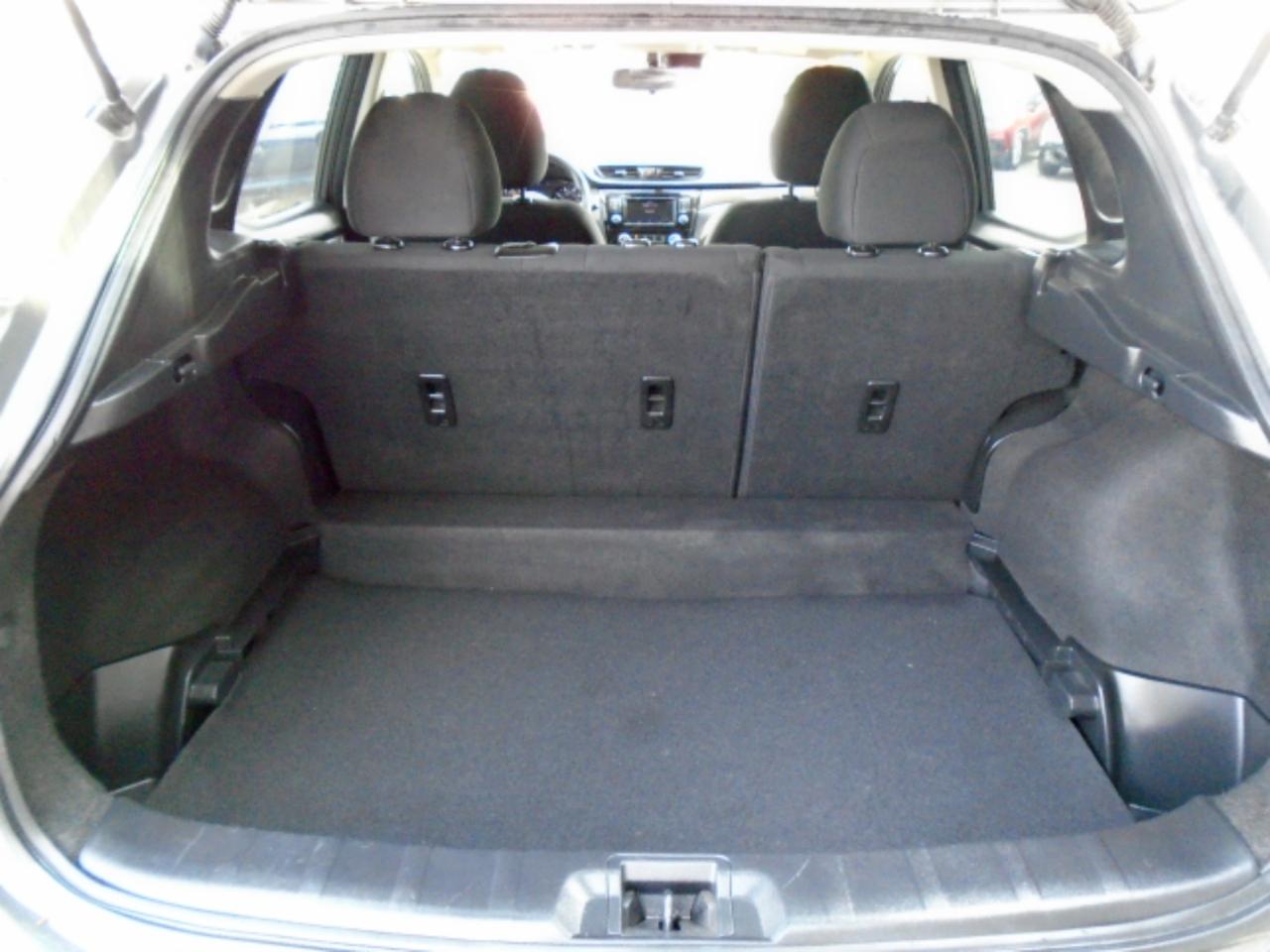 Nissan Rogue Sport S 2021