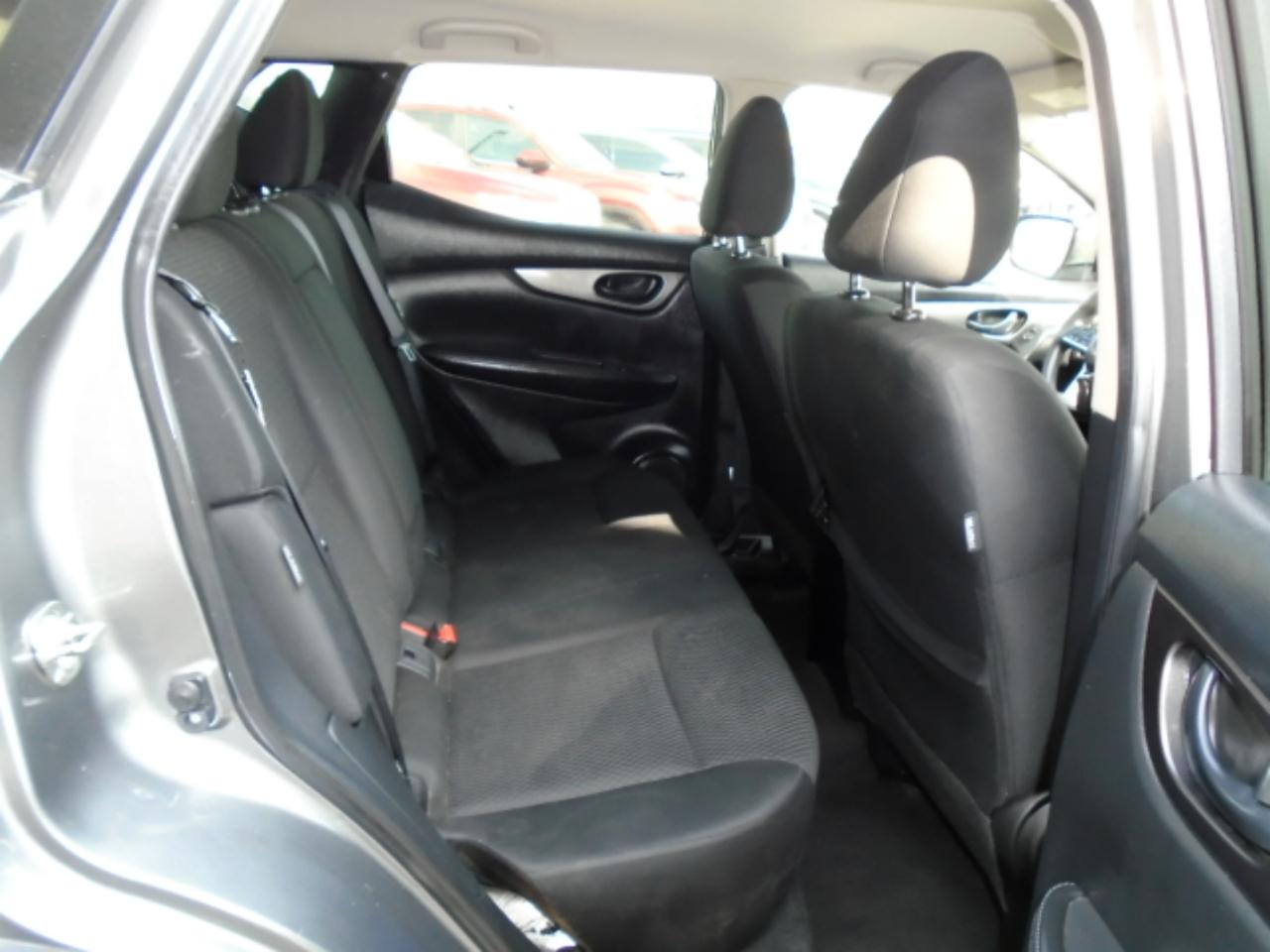Nissan Rogue Sport S 2021
