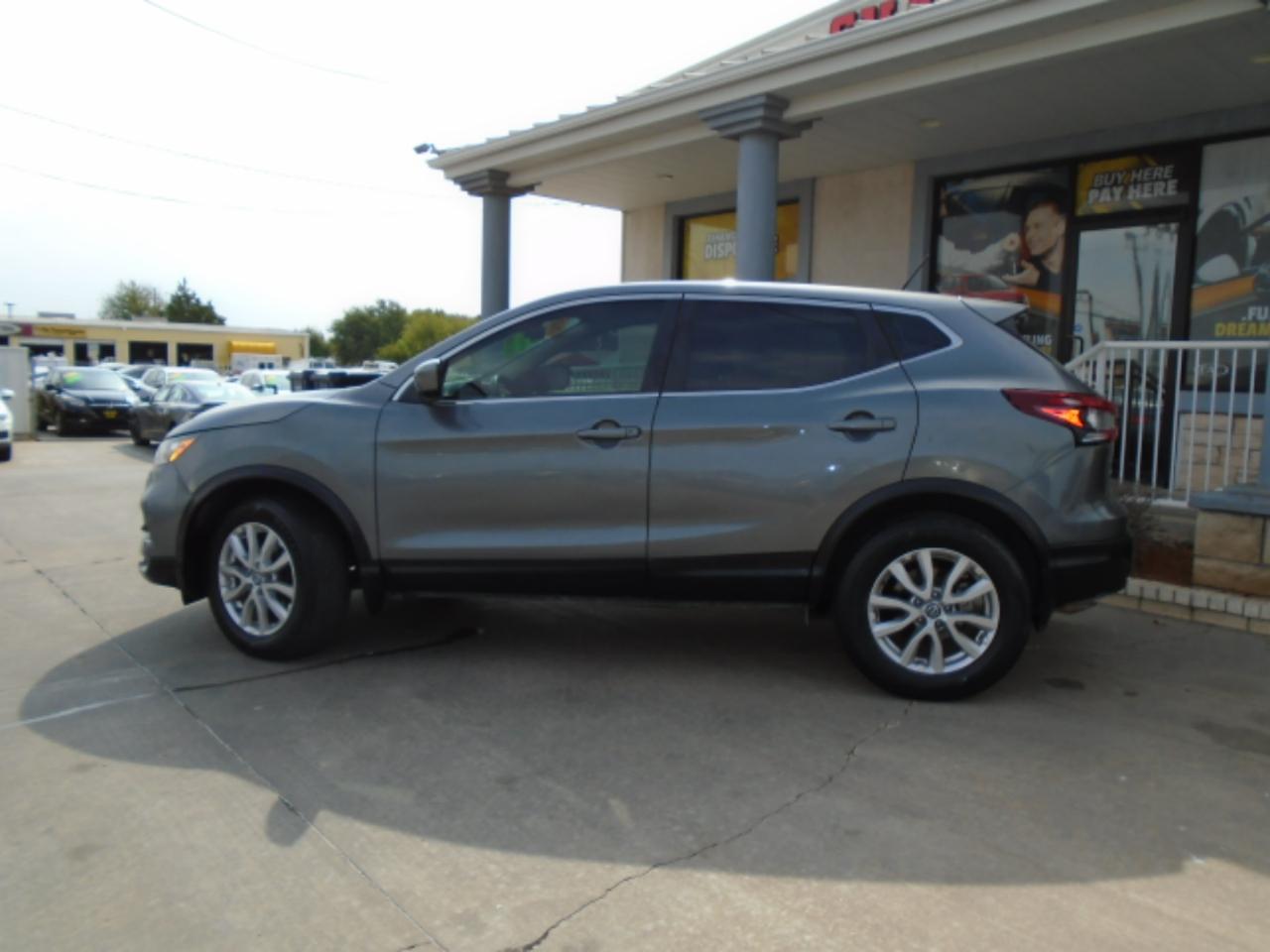 Nissan Rogue Sport S 2021