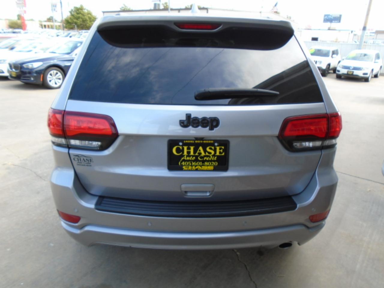 Jeep Grand Cherokee Laredo 2WD 2020