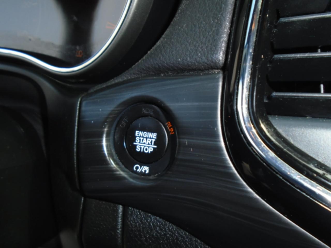 Jeep Grand Cherokee Laredo 2WD 2020