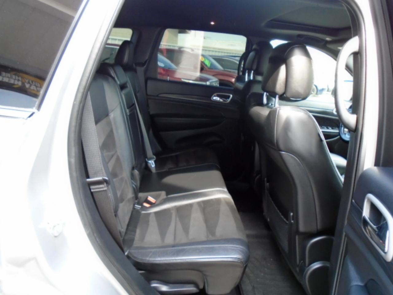 Jeep Grand Cherokee Laredo 2WD 2020