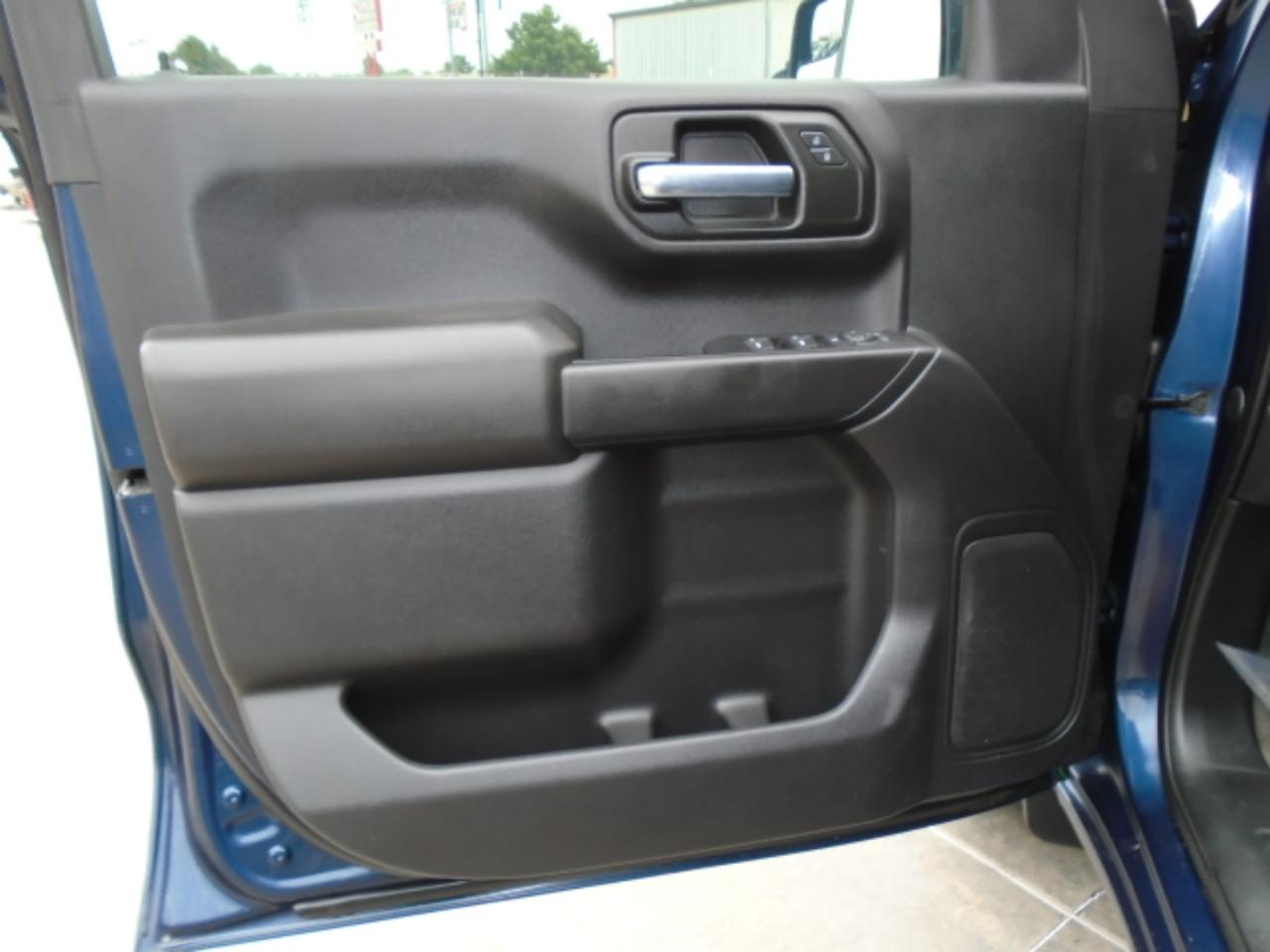 Chevrolet Silverado 1500 Limited Custom Crew Cab Short Box 2WD 2022