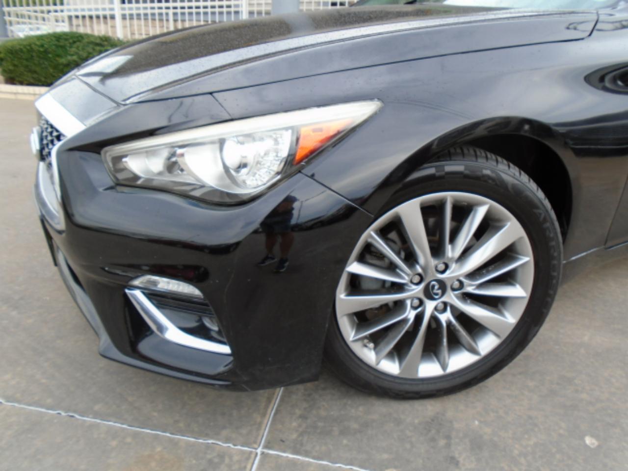 Infiniti Q50 3.0t LUXE AWD 2018