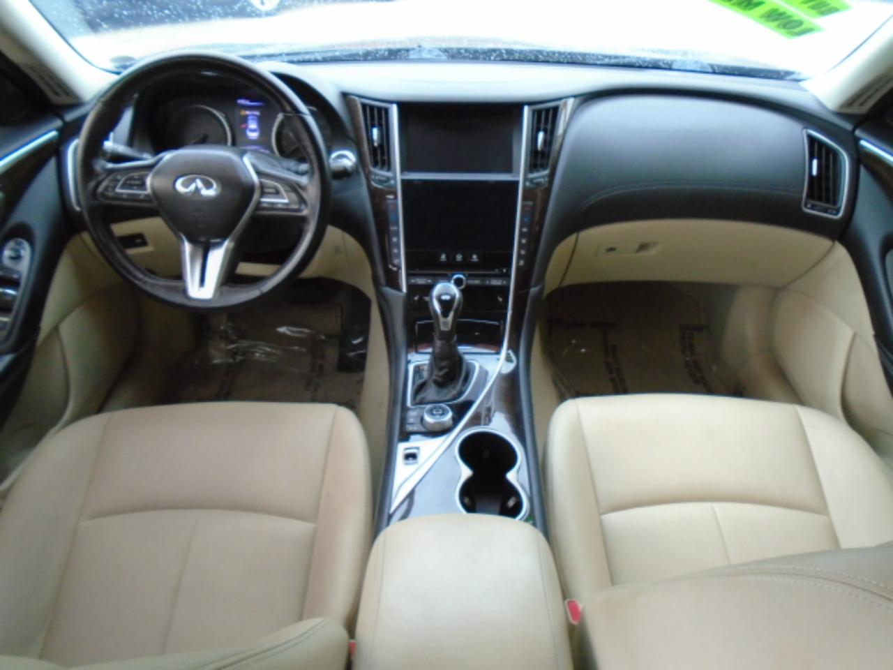 Infiniti Q50 3.0t LUXE AWD 2018