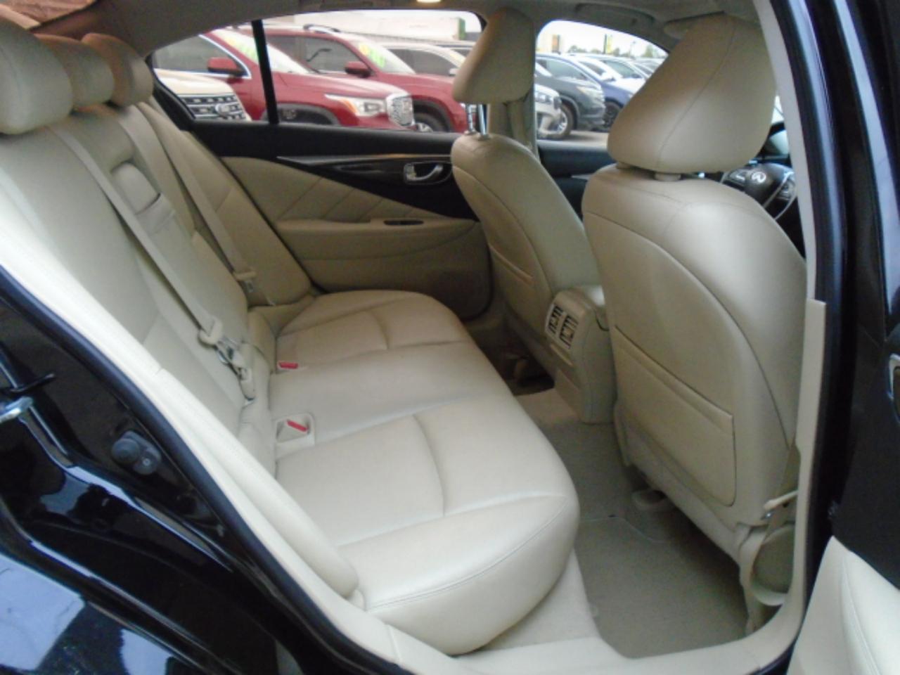 Infiniti Q50 3.0t LUXE AWD 2018