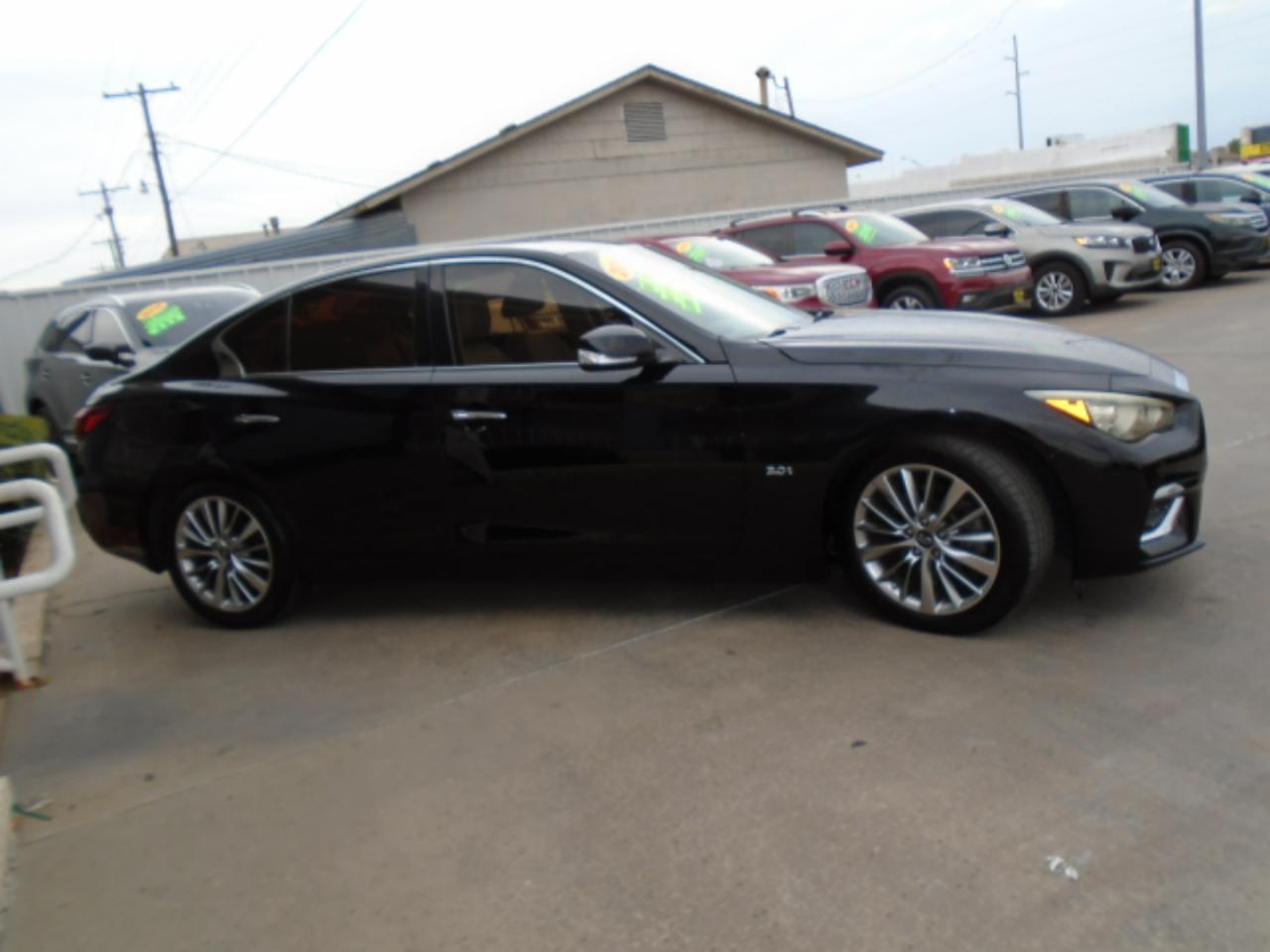 Infiniti Q50 3.0t LUXE AWD 2018