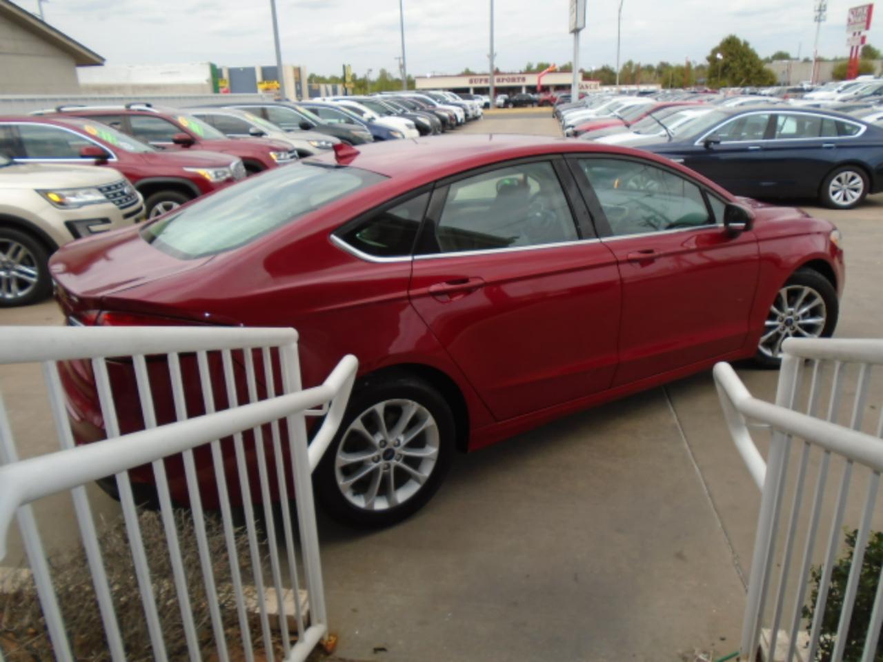 Ford Fusion SE 2020