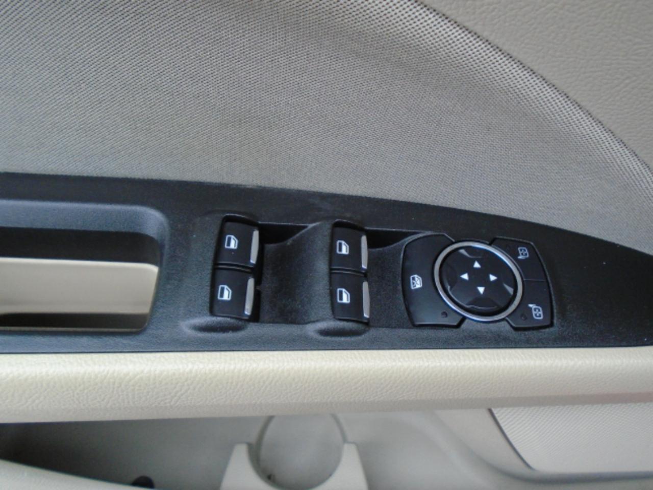 Ford Fusion SE 2020