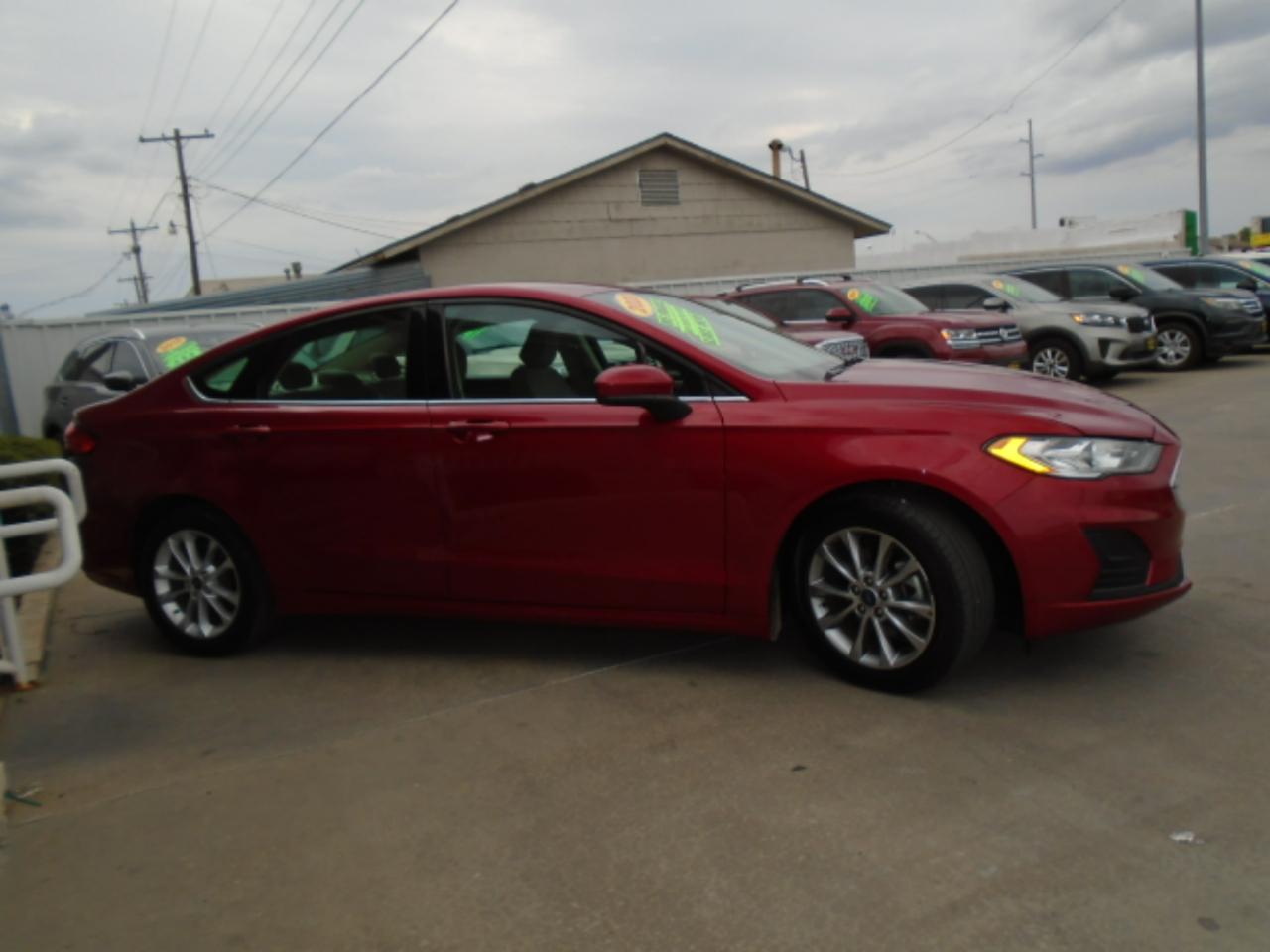 Ford Fusion SE 2020