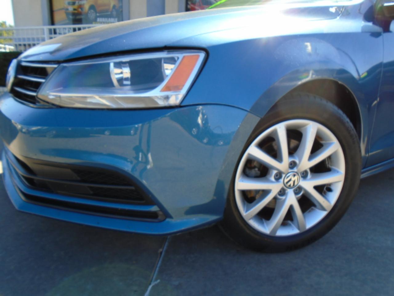 Volkswagen Jetta SE 6A 2015