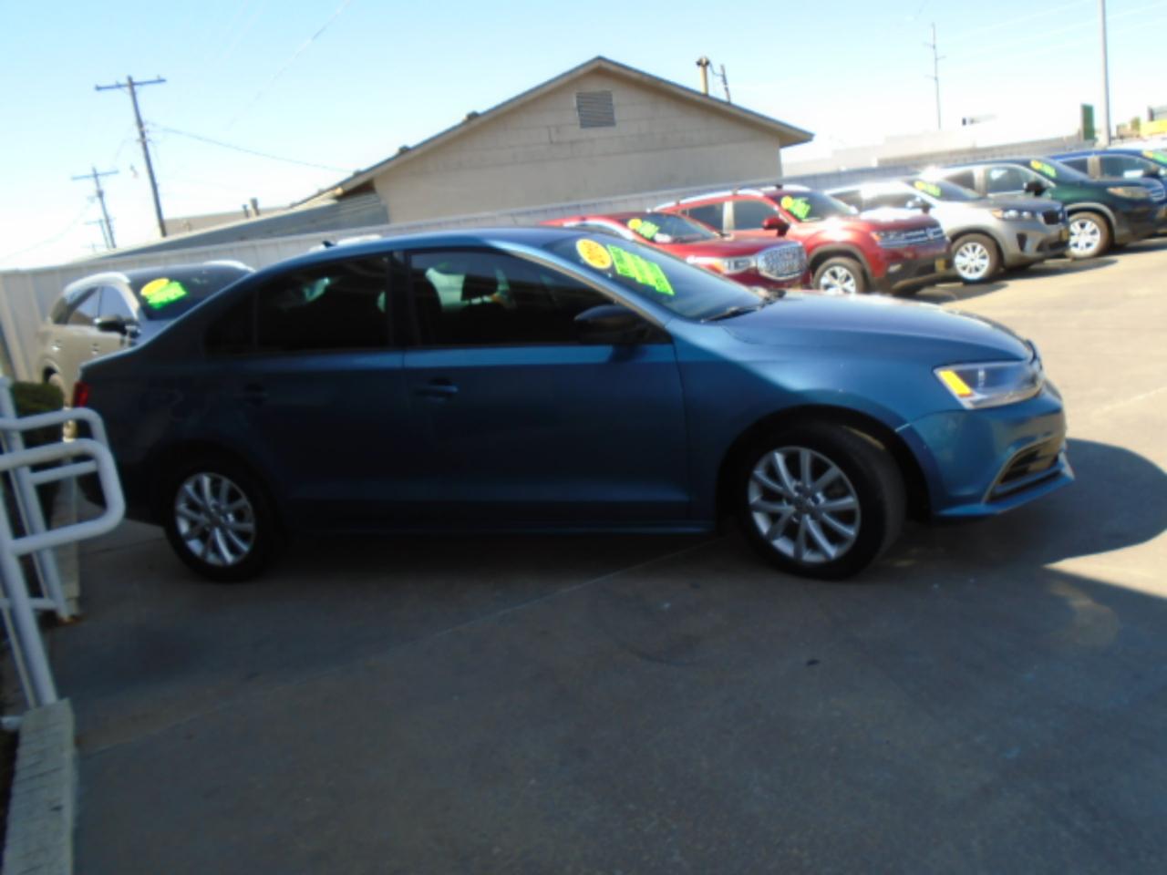 Volkswagen Jetta SE 6A 2015