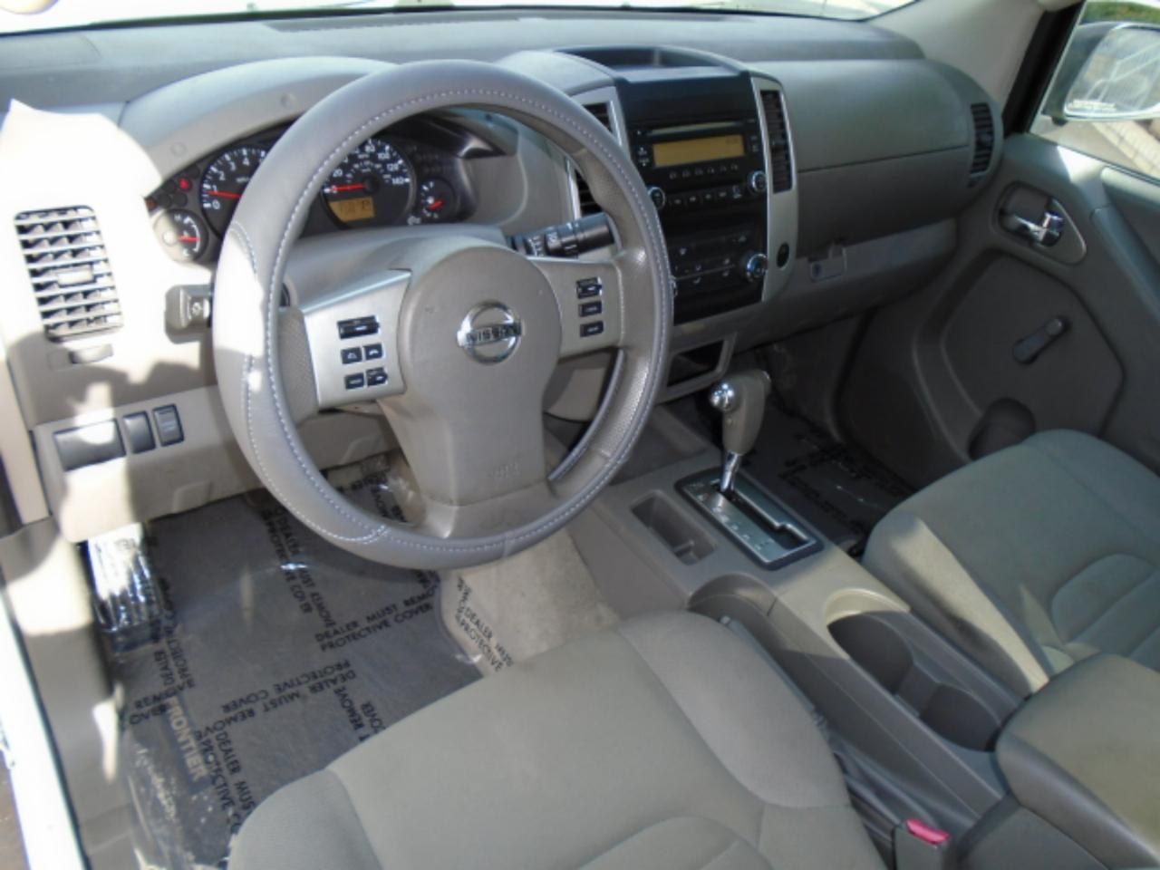 Nissan Frontier  2015