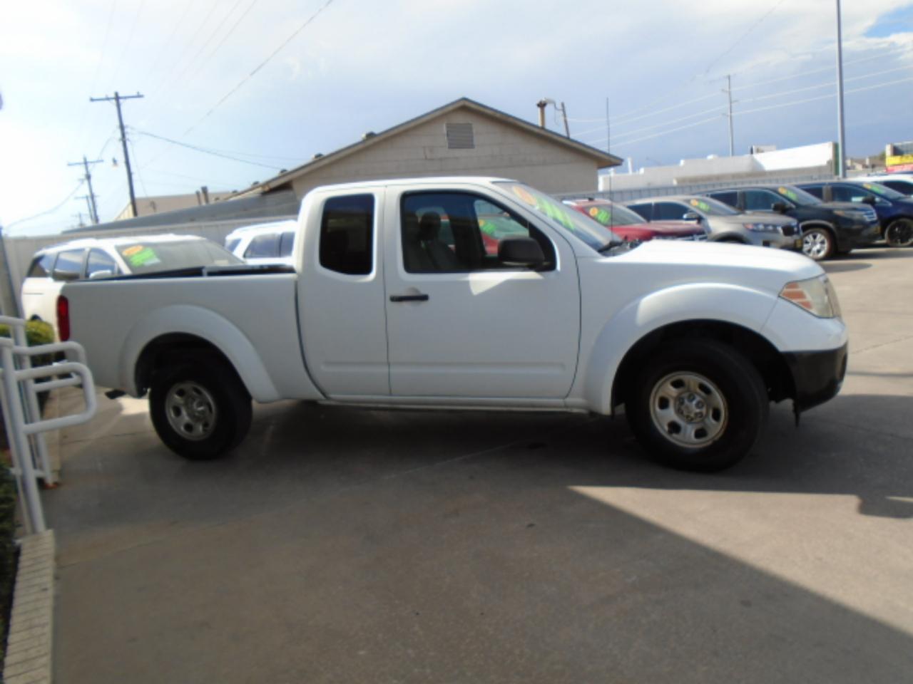 Nissan Frontier  2015