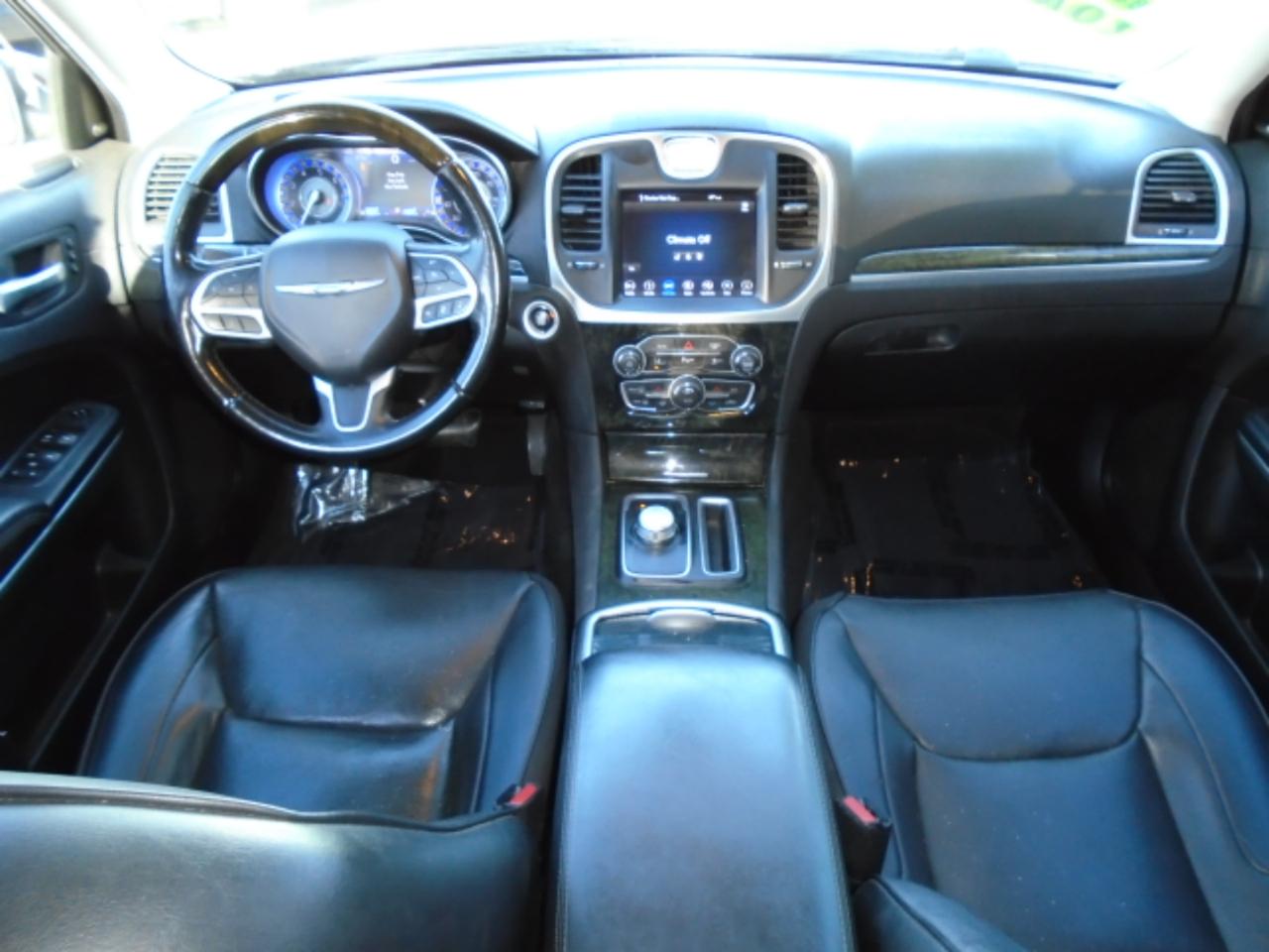 Chrysler 300 Limited RWD 2018