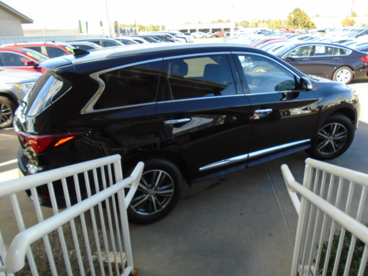 Infiniti QX60 LUXE AWD 2019