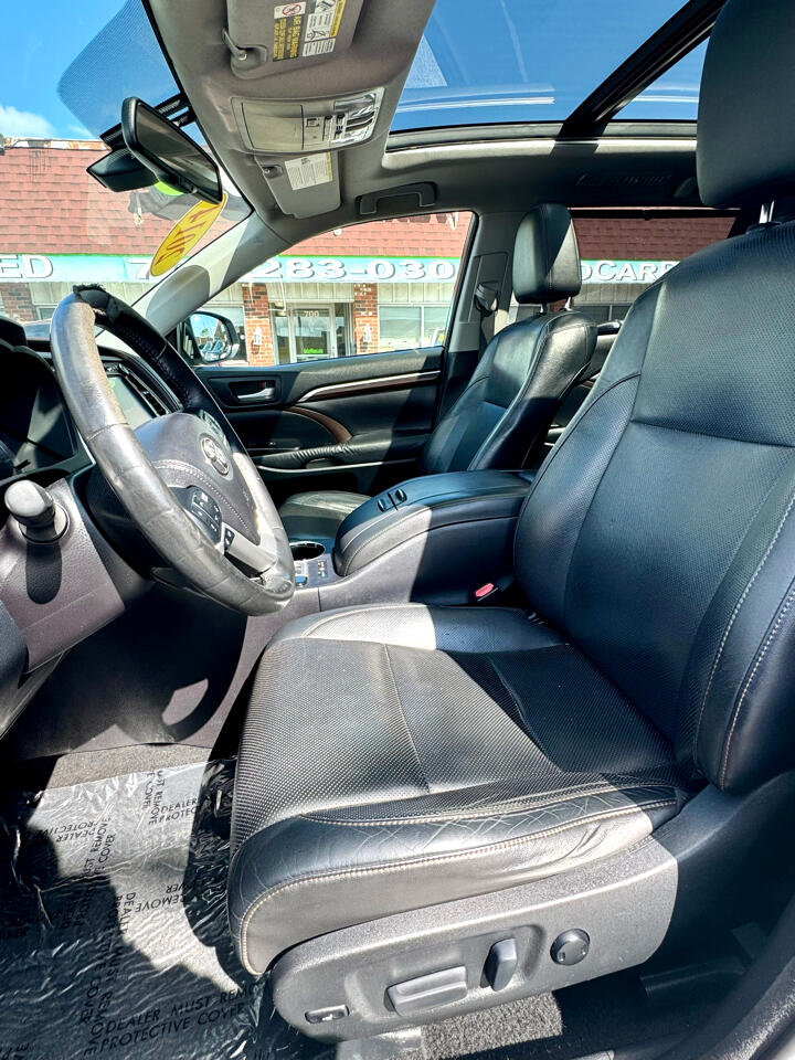 Toyota Highlander Limited AWD V6 2014 Toyota Highlander Limited AWD V6 2014