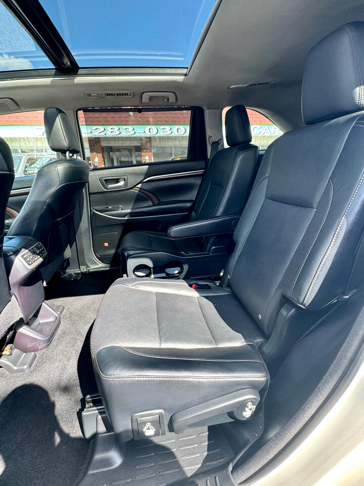 Toyota Highlander Limited AWD V6 2014 Toyota Highlander Limited AWD V6 2014