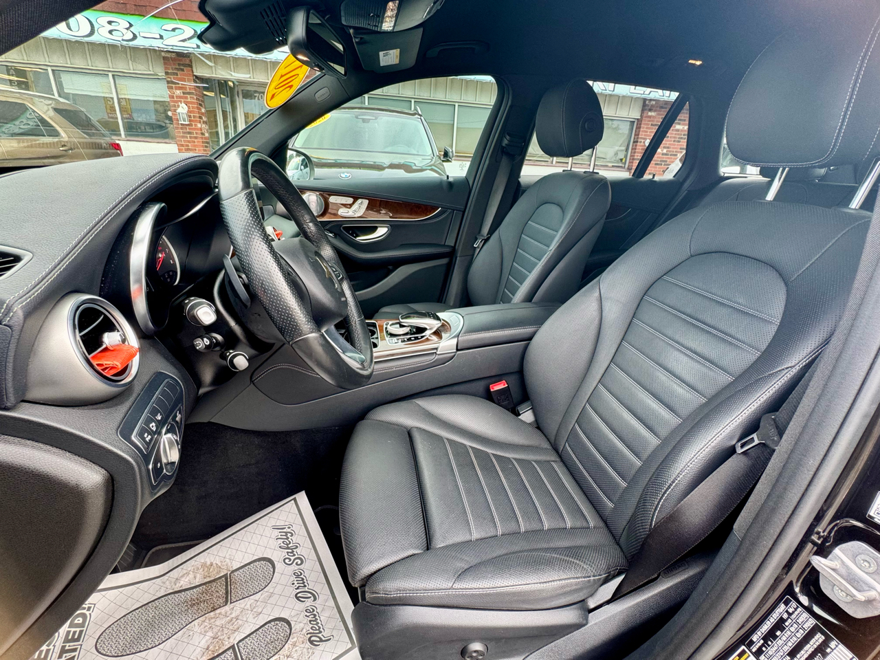 Mercedes-Benz GLC-Class GLC300 4MATIC 2017 Mercedes-Benz GLC-Class GLC300 4MATIC 2017