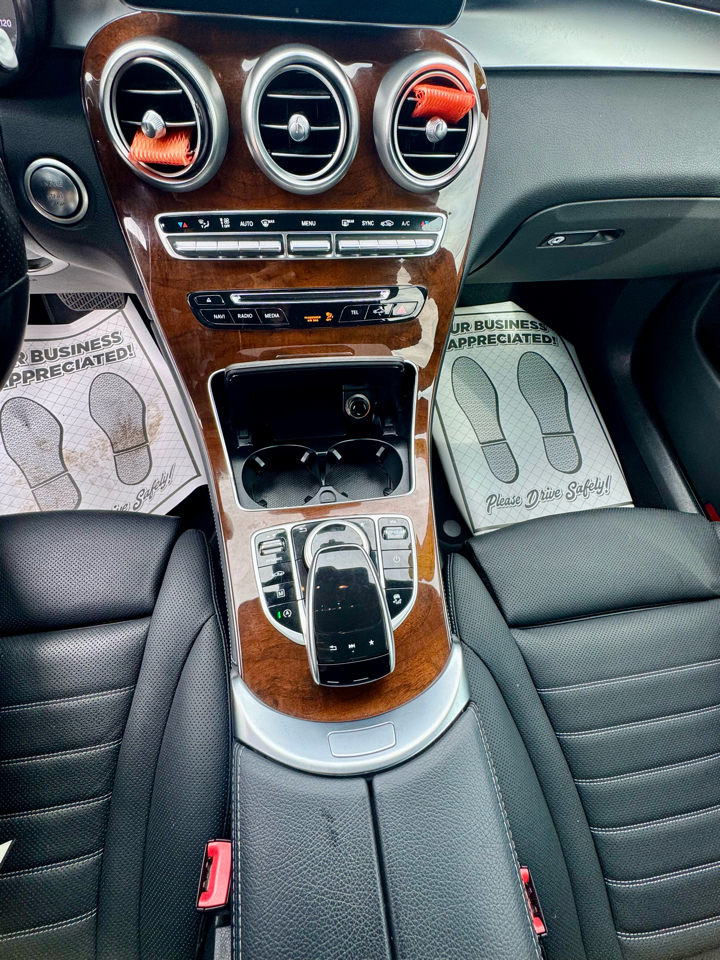 Mercedes-Benz GLC-Class GLC300 4MATIC 2017 Mercedes-Benz GLC-Class GLC300 4MATIC 2017