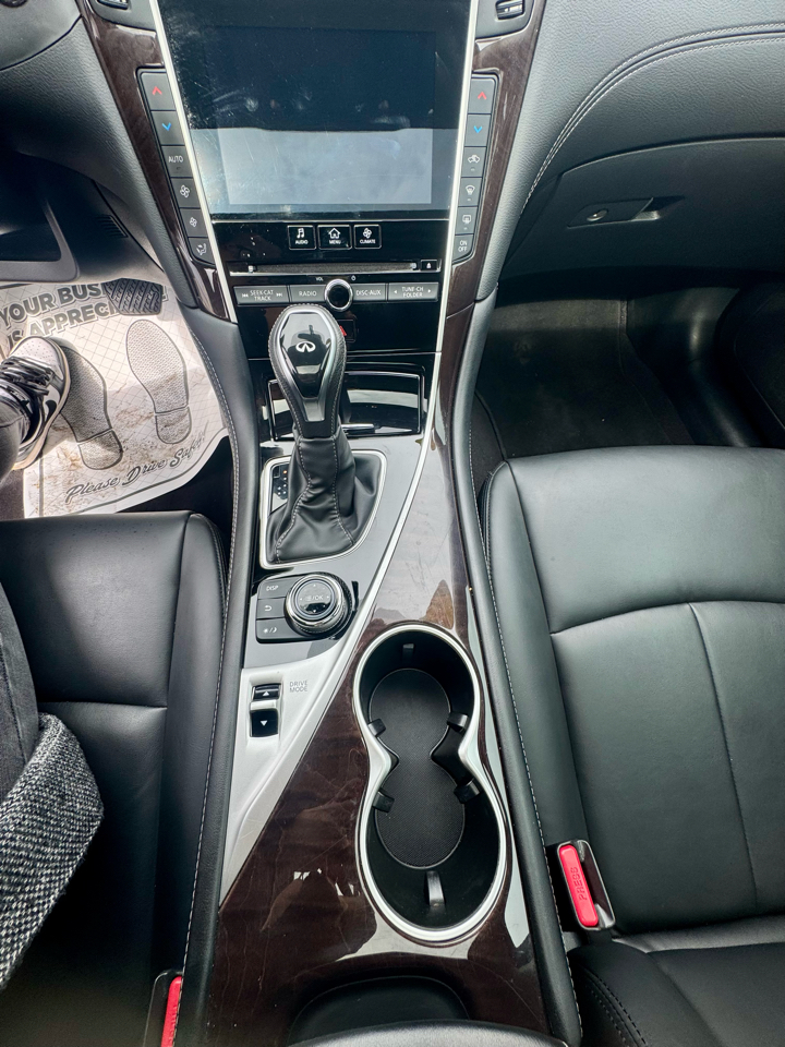 Infiniti Q50 3.0t LUXE 2019 Infiniti Q50 3.0t LUXE 2019