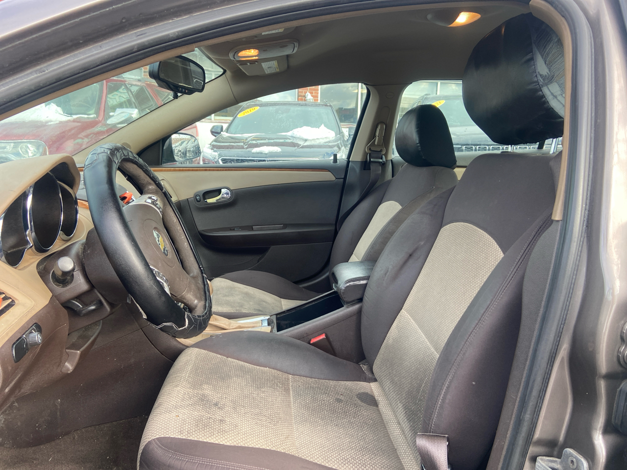 Chevrolet Malibu 1LT 2011