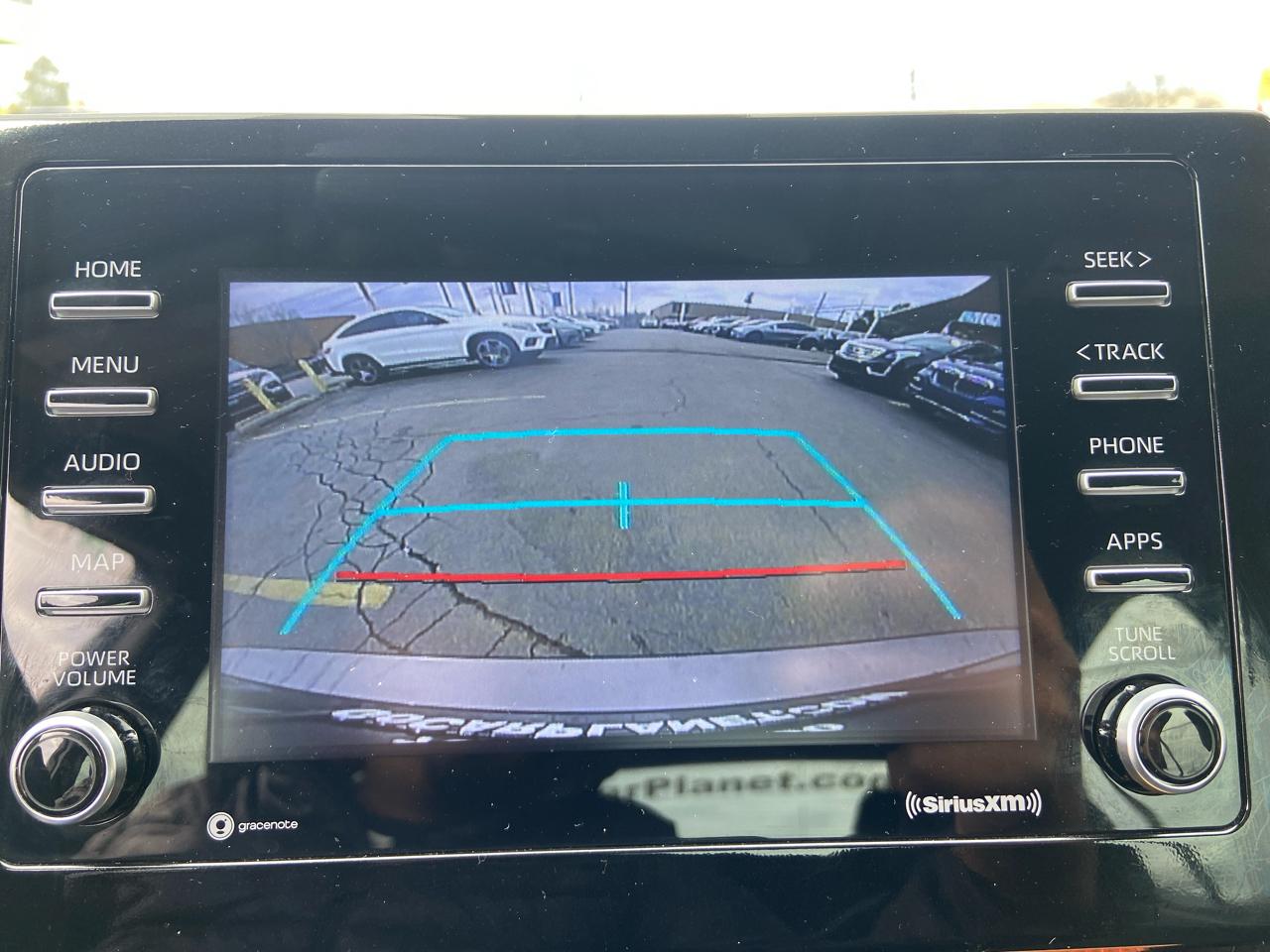 Toyota Camry SE 2023