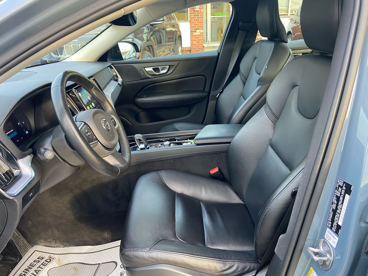 Volvo S60 B5 Core Dark 2024