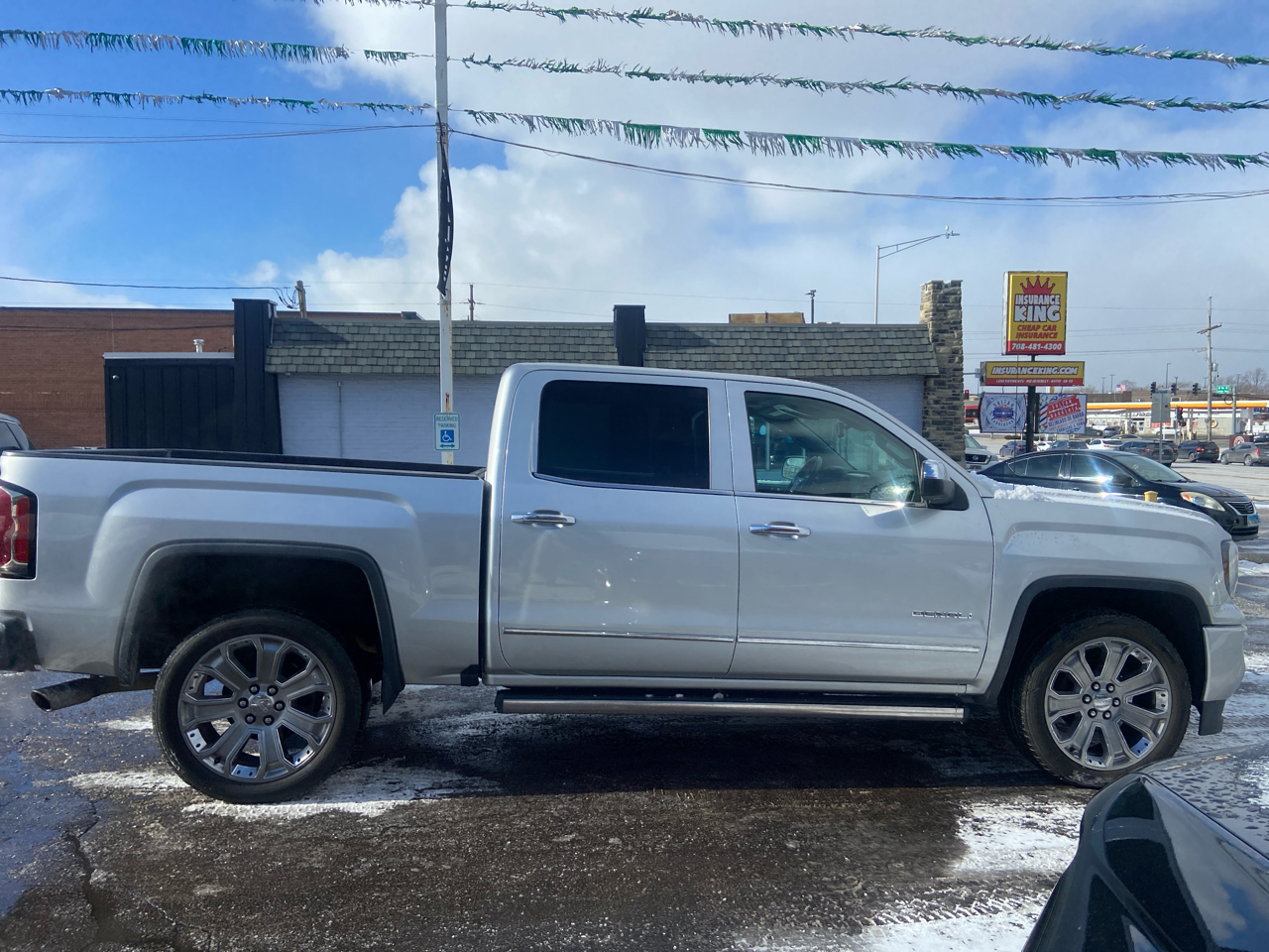 GMC Sierra 1500 Denali Crew Cab Long Box 4WD 2017