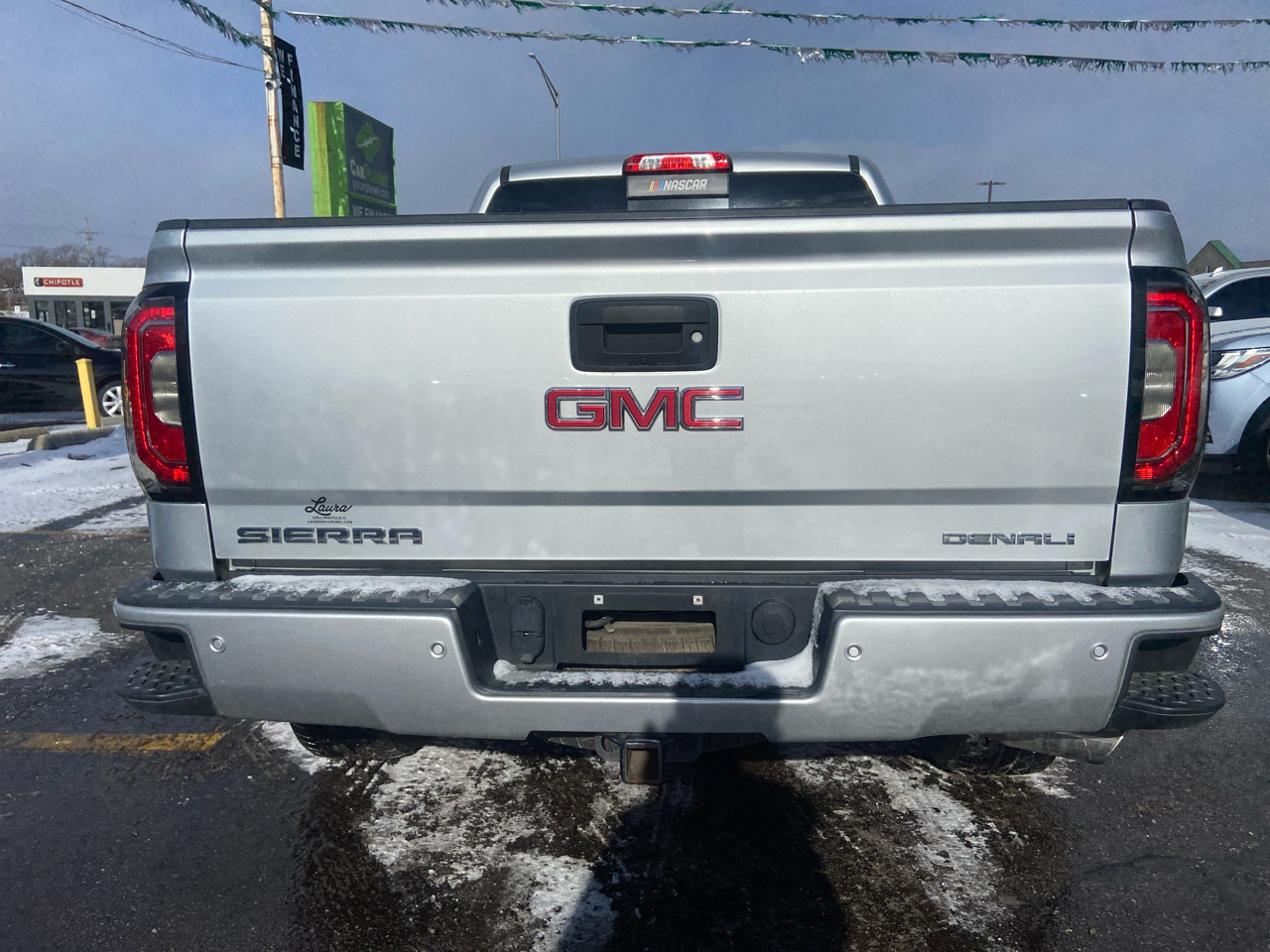 GMC Sierra 1500 Denali Crew Cab Long Box 4WD 2017