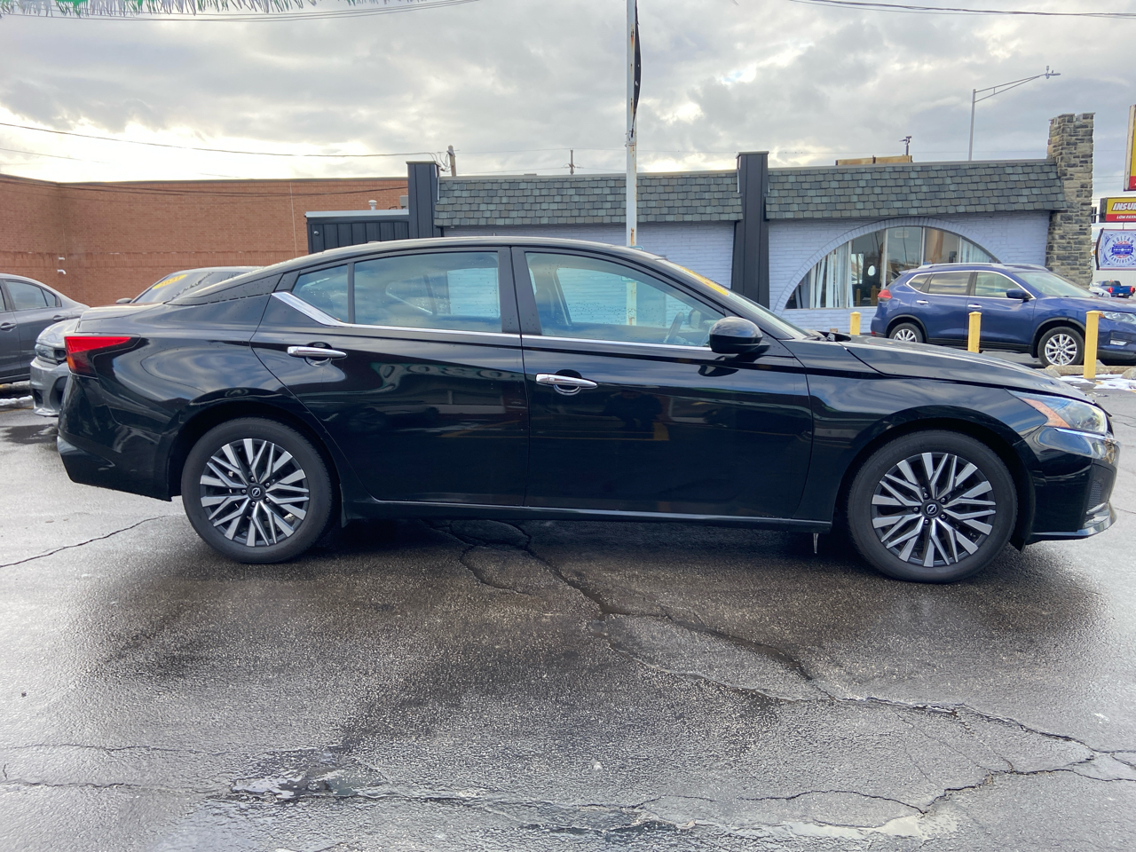 Nissan Altima 2.5 SV 2023