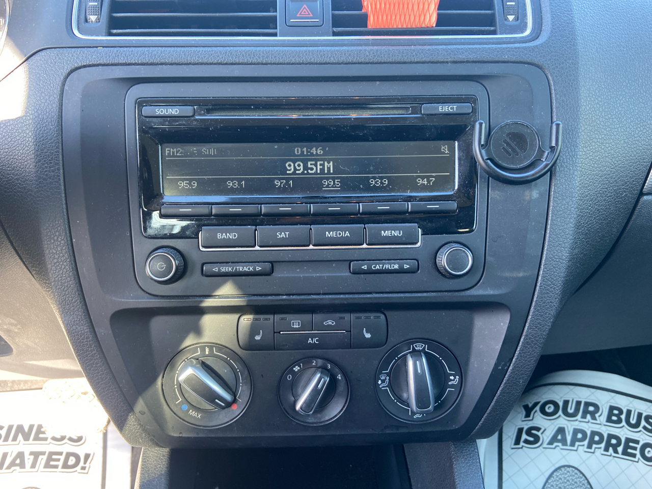 Volkswagen Jetta SE 6A 2015