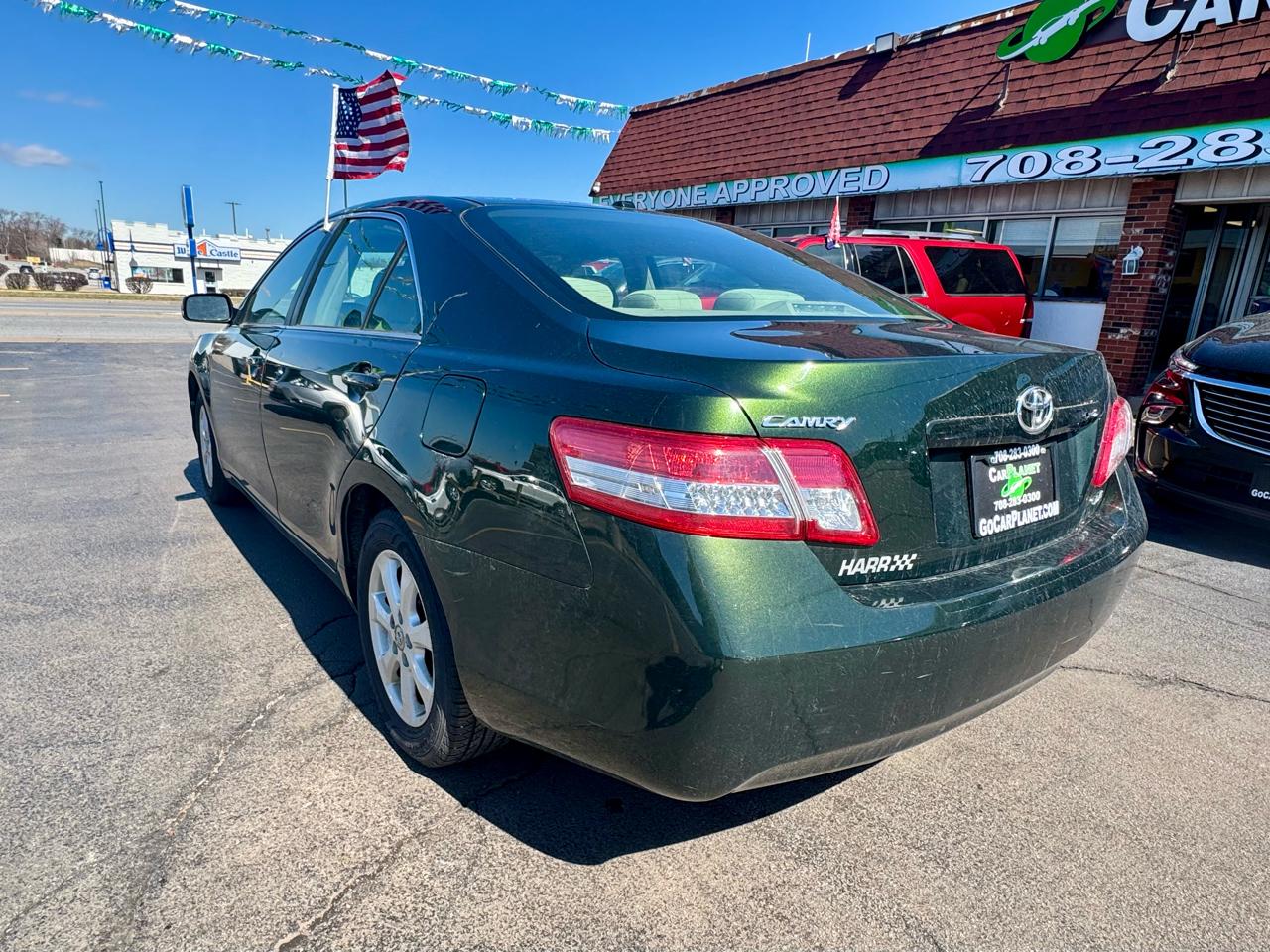 Toyota Camry LE 2011