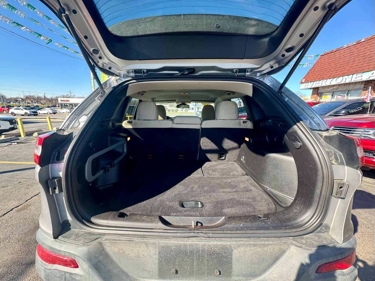 Jeep Cherokee Latitude 4WD 2015