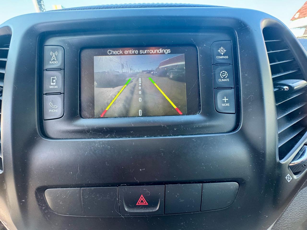 Jeep Cherokee Latitude 4WD 2015