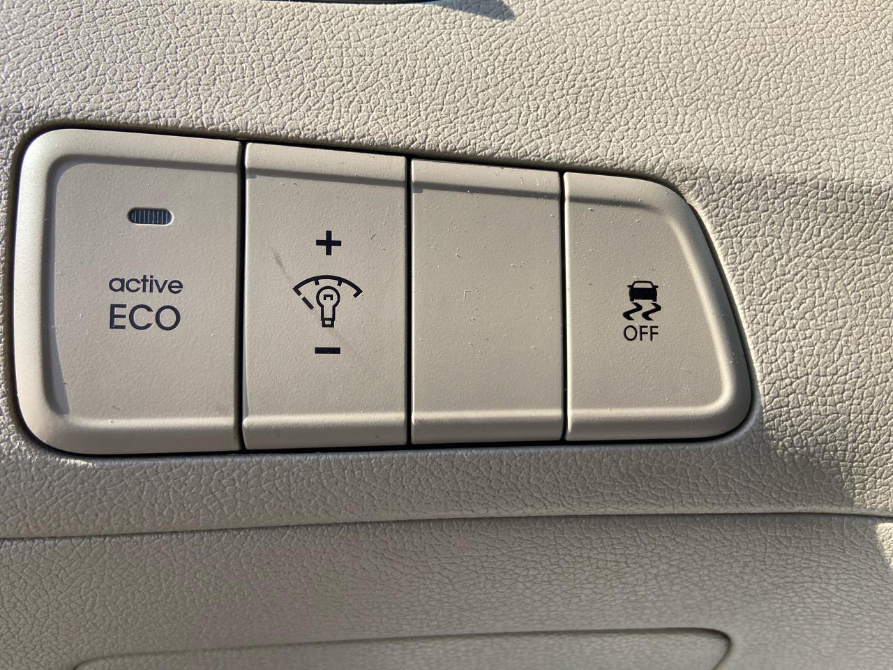 Hyundai Elantra Limited 2015