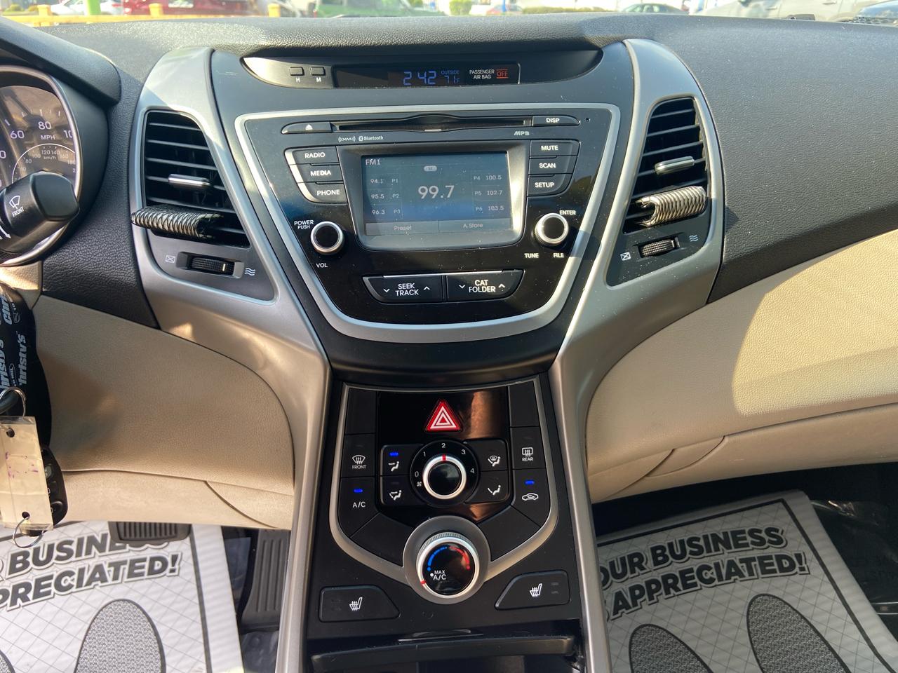 Hyundai Elantra Limited 2015