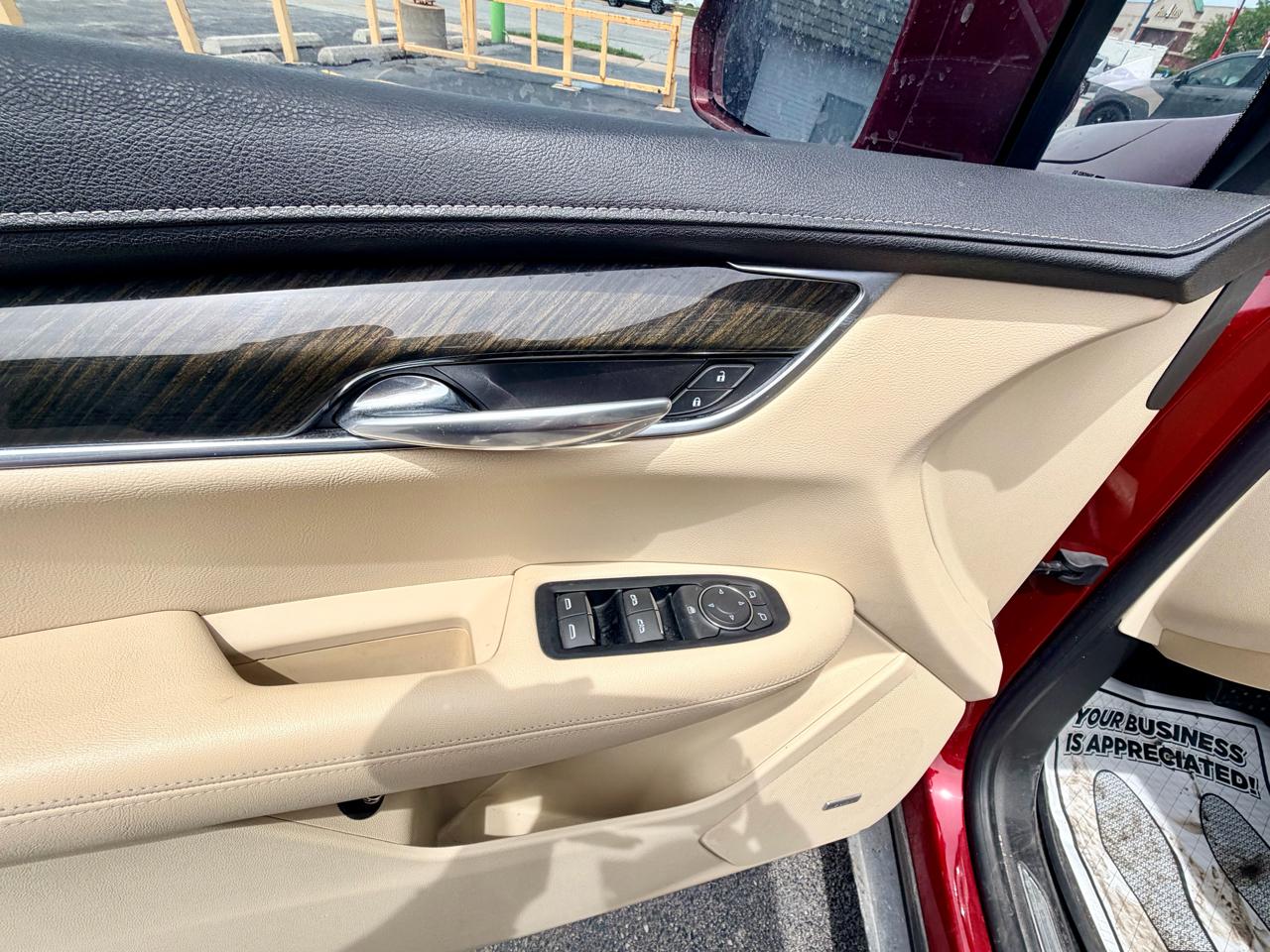 Cadillac XT5 Base 2017
