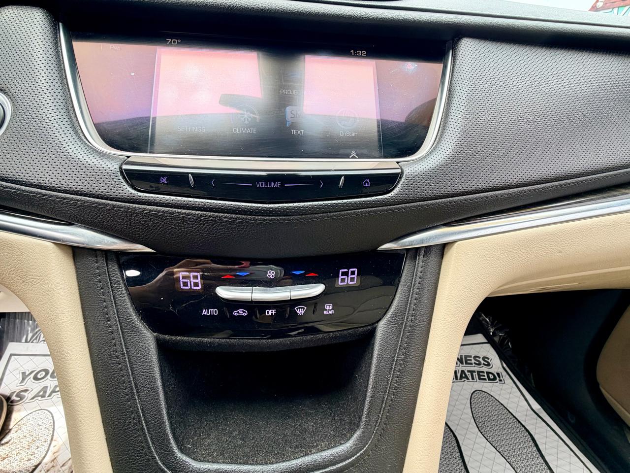 Cadillac XT5 Base 2017