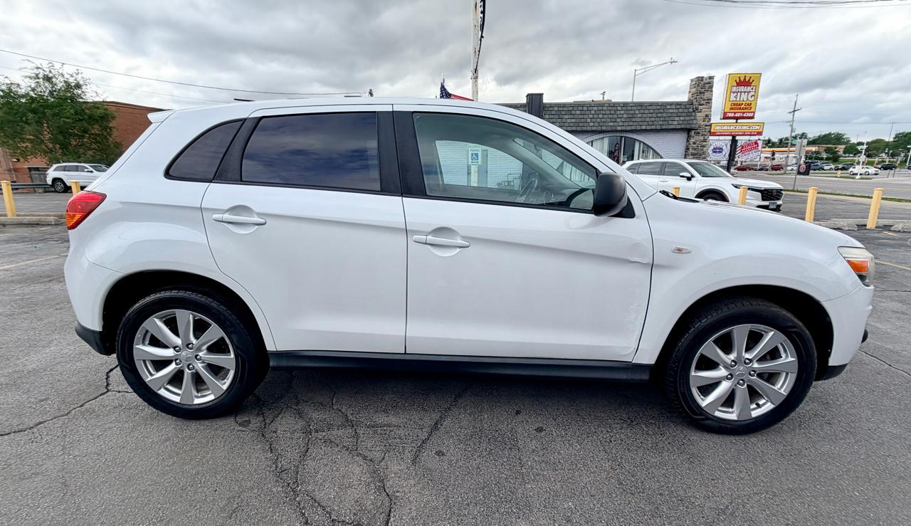 Mitsubishi Outlander Sport ES 2WD 2013
