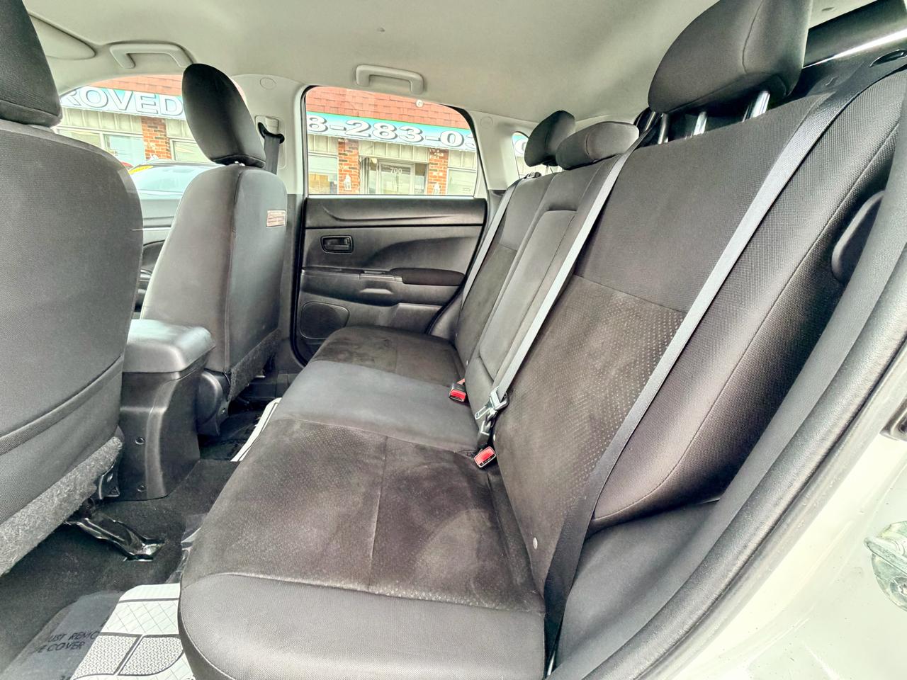 Mitsubishi Outlander Sport ES 2WD 2013