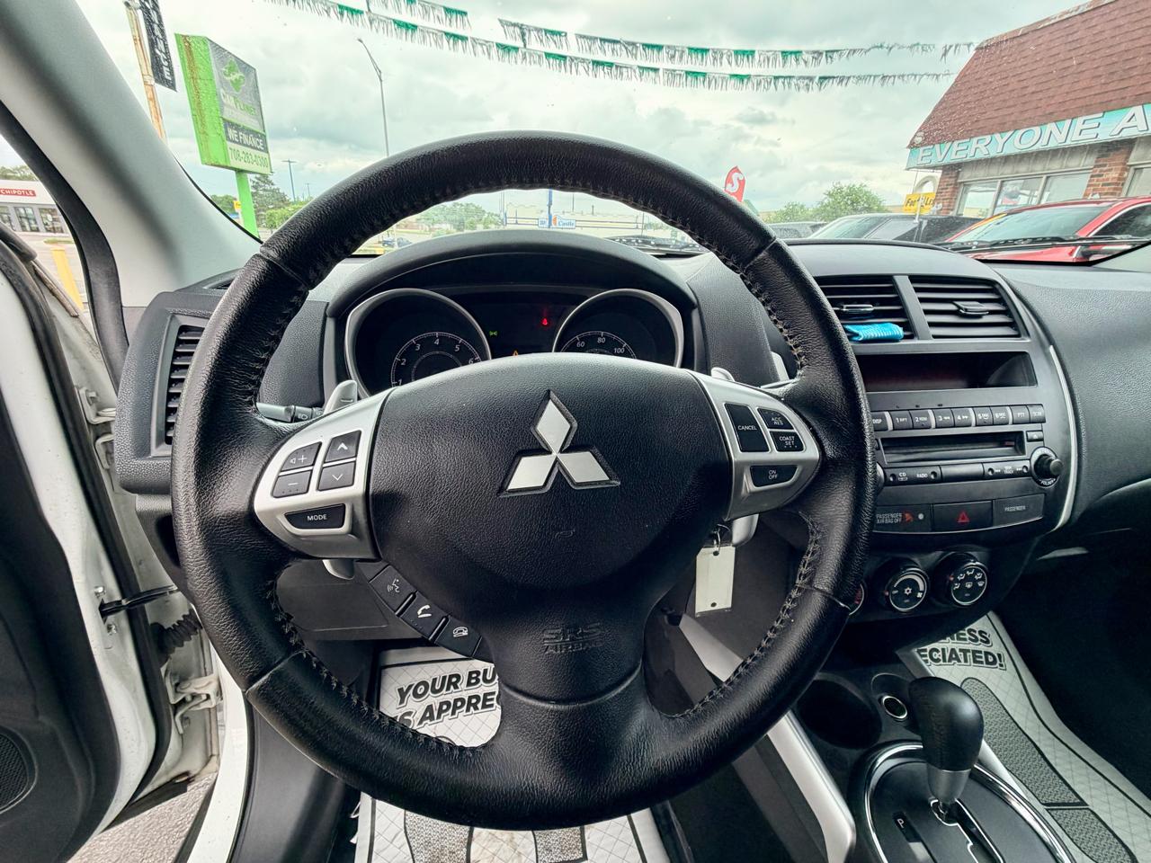 Mitsubishi Outlander Sport ES 2WD 2013