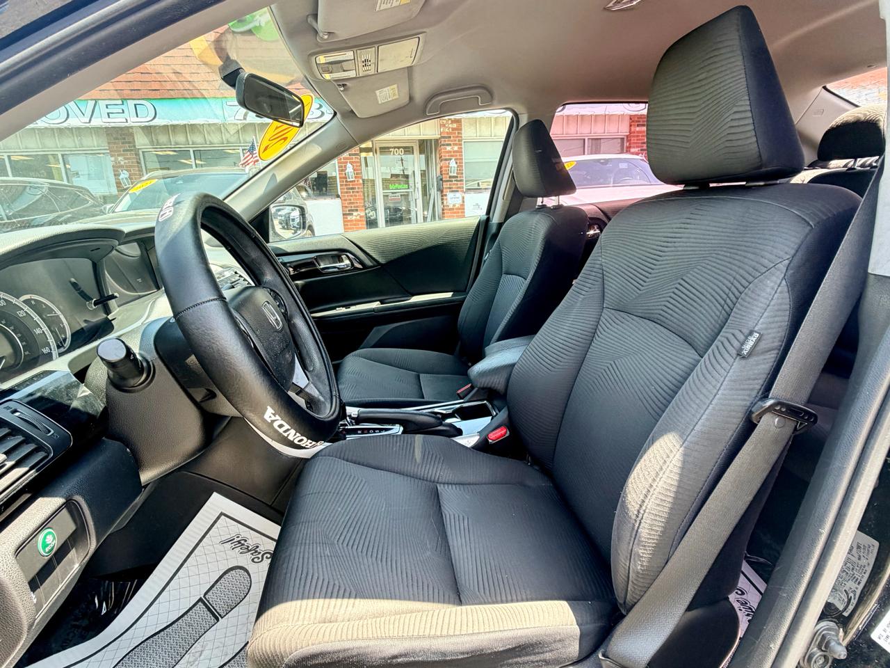Honda Accord LX Sedan CVT 2016