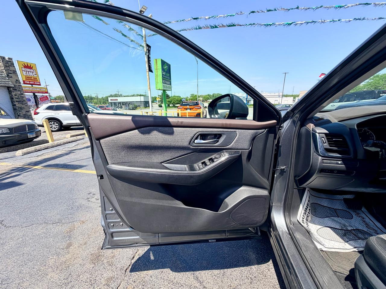 Nissan Rogue SV 2023
