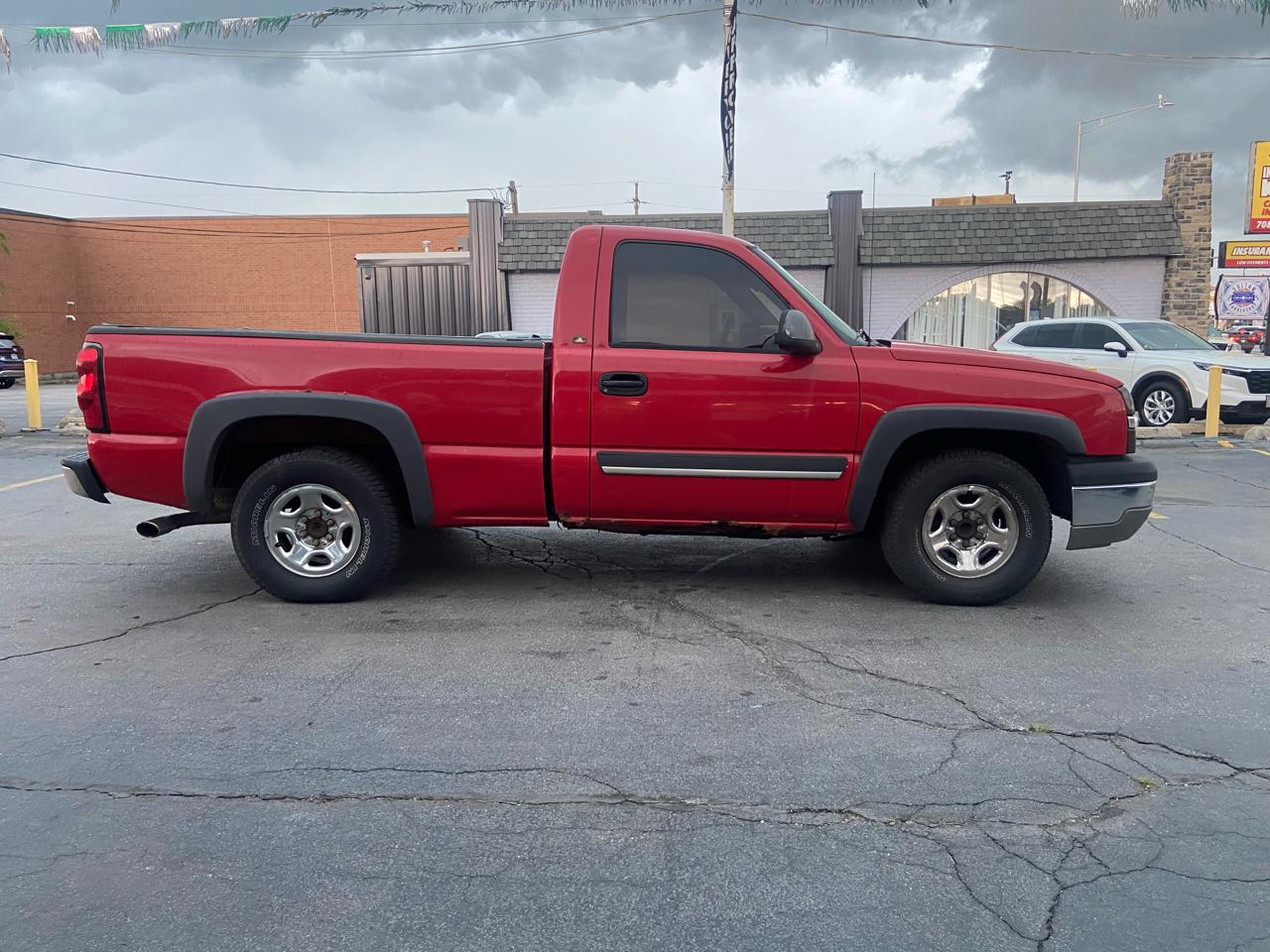 Chevrolet Silverado 1500 LS Long Bed 2WD 2003