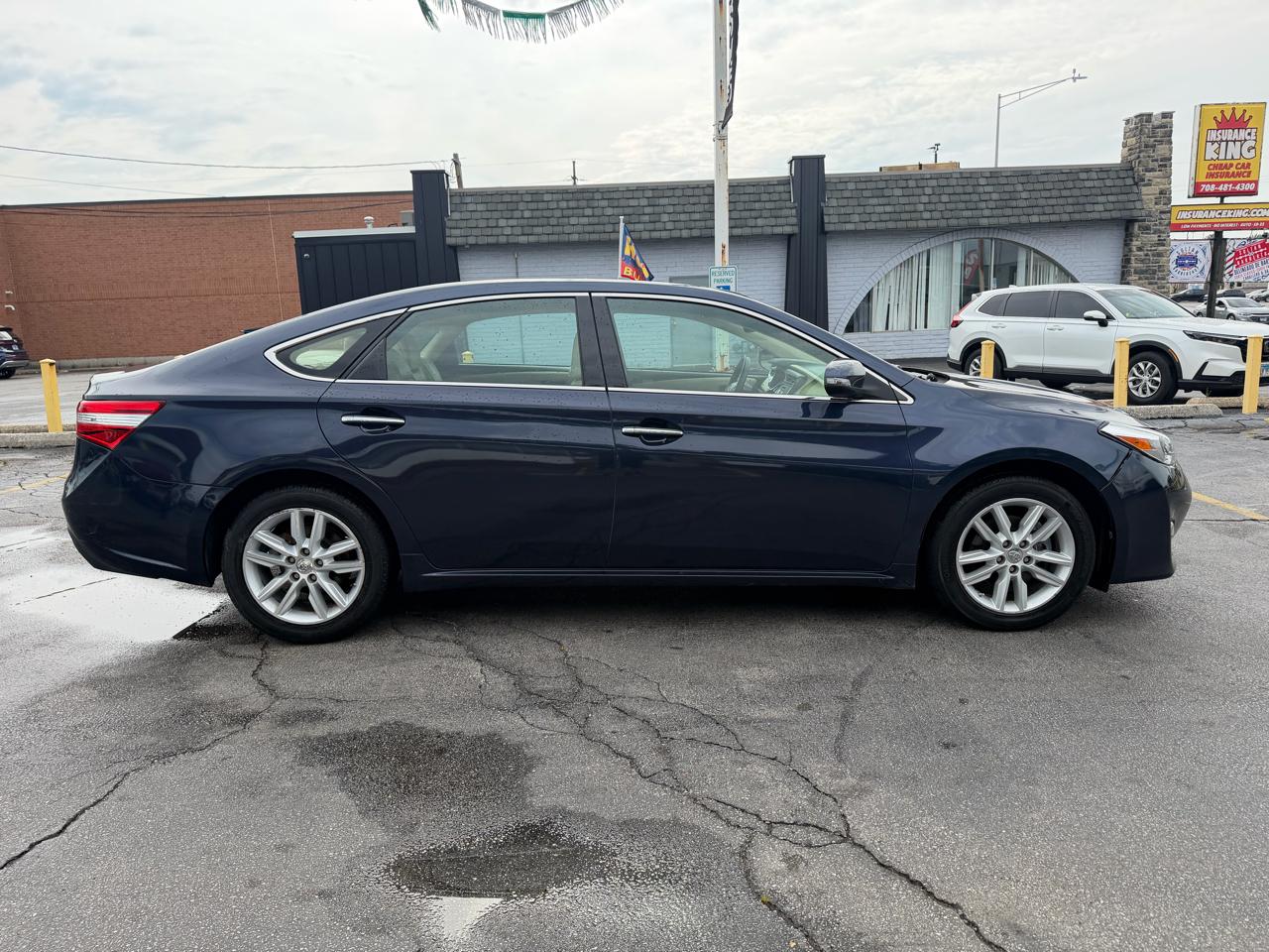 Toyota Avalon XLE 2014