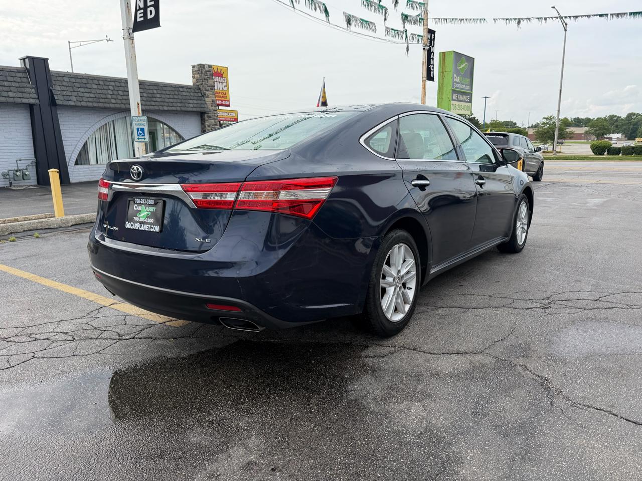 Toyota Avalon XLE 2014
